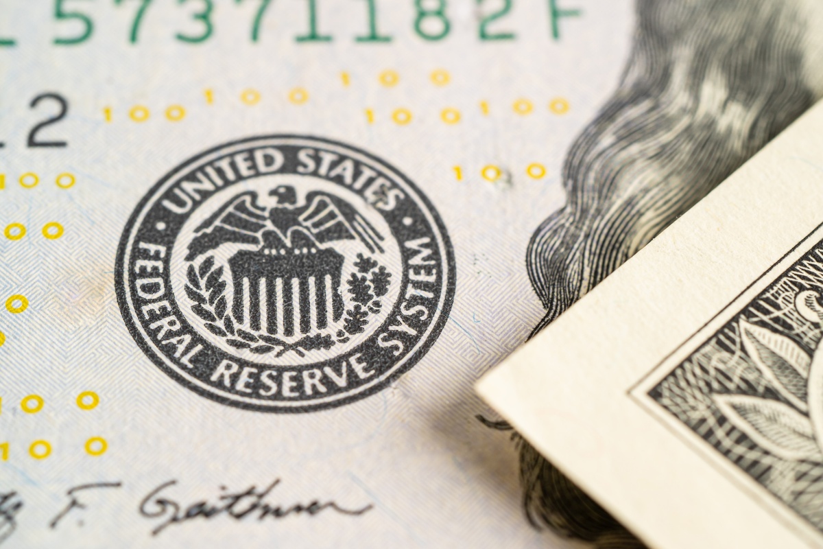 Weekly Market Insights: Mixed Message Provokes Volatility