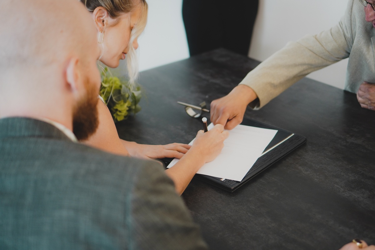 Do you know the difference between a trust and a will?