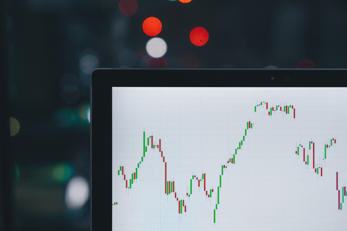 Weekly Market Roundup: Stocks Mixed; Jackson Hole Talk Goes Hawk