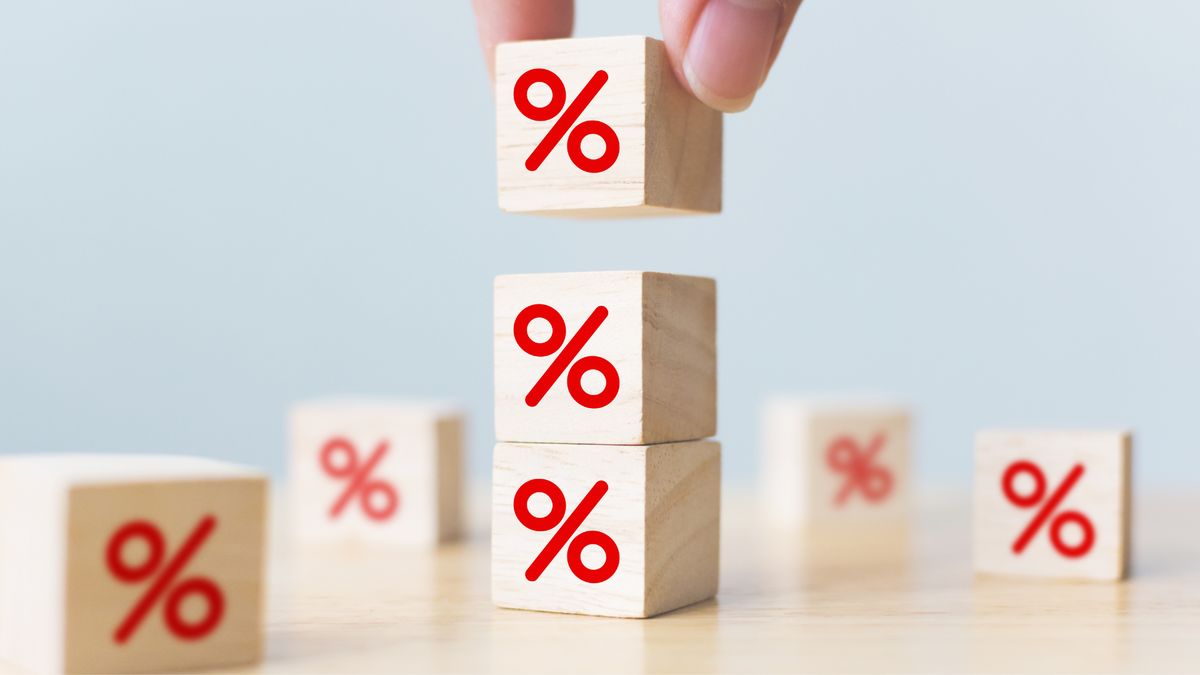 Fed Boosts Key Interest Rate 0.75%