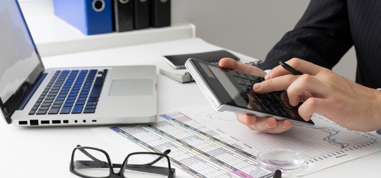 CPA doing taxes