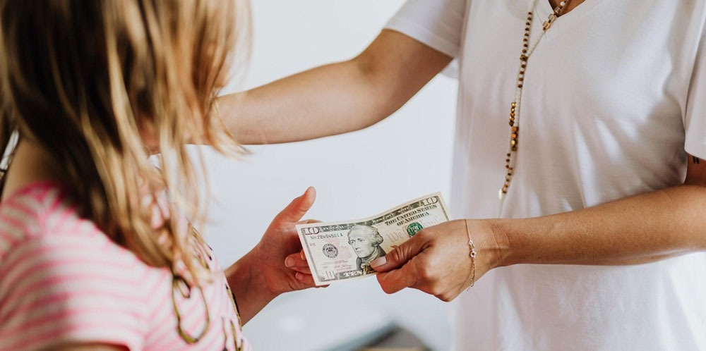 Five Tips for Encouraging Financial Literacy in Your Children