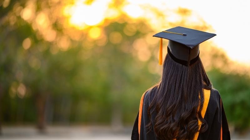 5 College Graduate Tips: Financial Planning For Your Future
