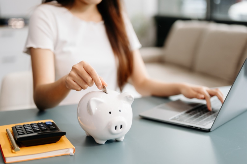 Women’s Savings in Focus