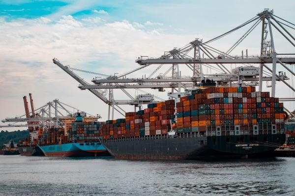 Replacing Taxes with Tariffs