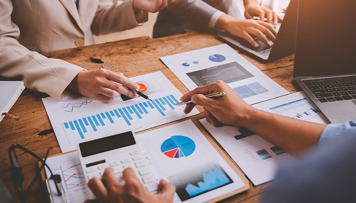 It’s Time for Your Year-End Portfolio Review: Preparing Your Investments for 2026