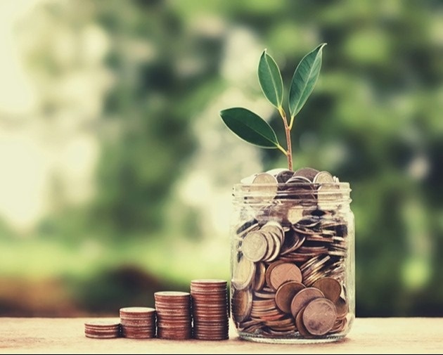Hey, Let's Talk Cash: Why Your Money Mindset Matters (And How to Hack It)