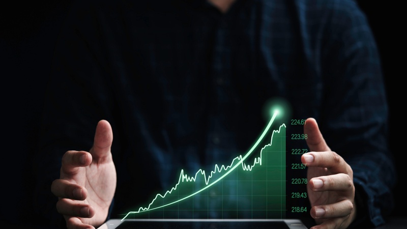 Down Corporate Reports Shake Investors