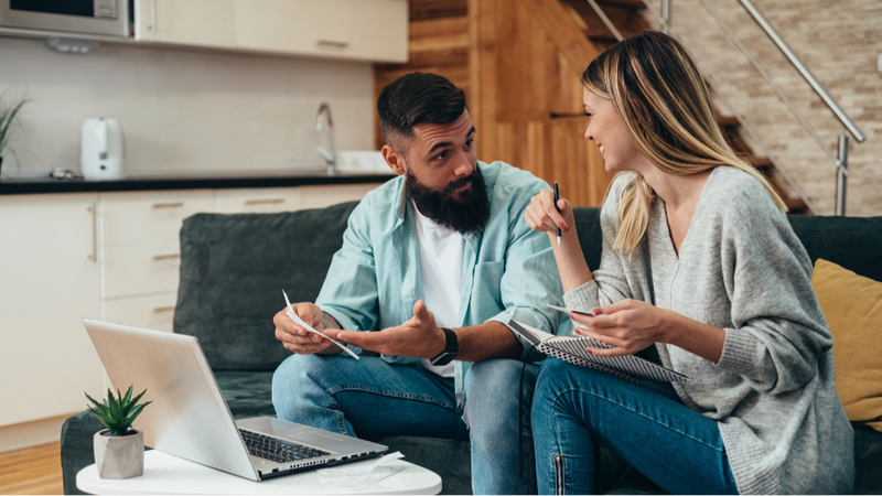 Couples, Communication, and Finance: Avoiding the Pitfalls of Not Talking About Money