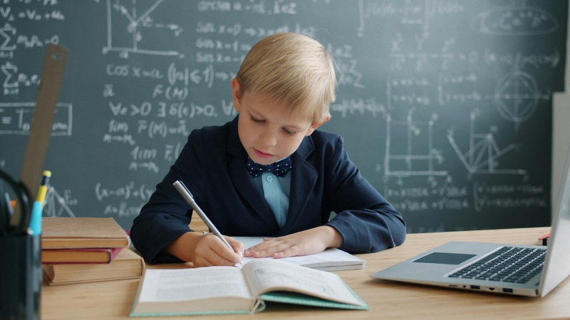 FAFSA and College Planning: Timing, 529 Plans, and Financial Aid Steps for Families