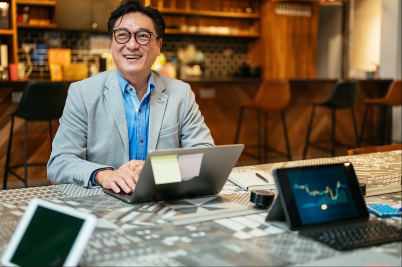 Simplify and Grow: Working with Ultra High Net Worth Financial Advisors