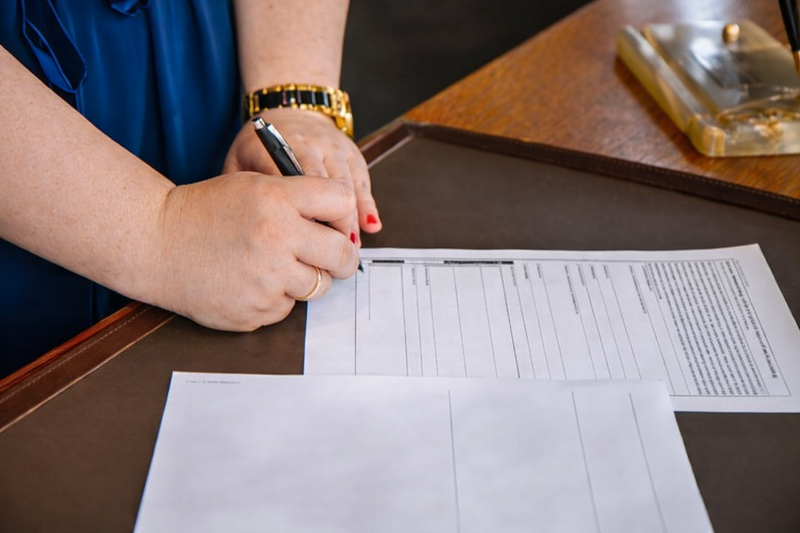 4 Financial Steps After Losing a Spouse: What Comes Next