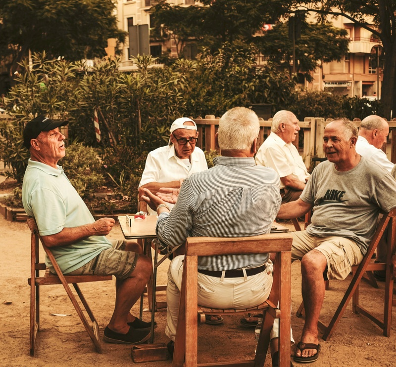 Why Retirees Should Prioritize Both Health and Wealth