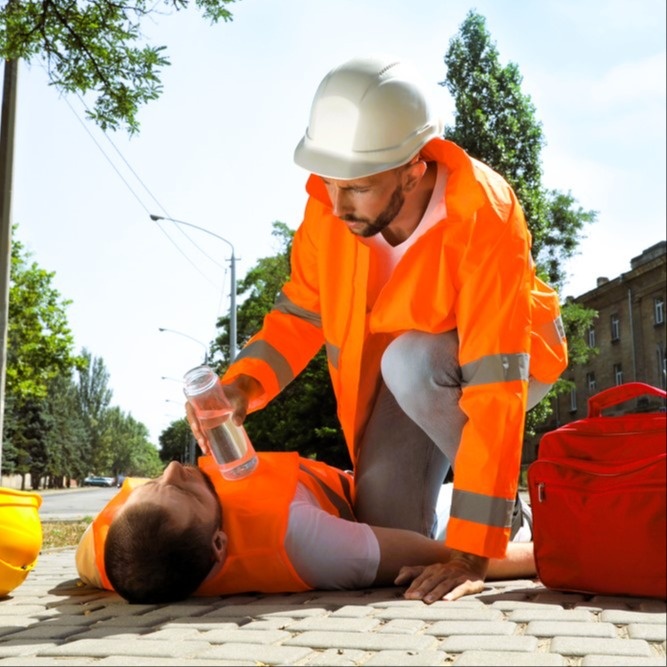 Workplace Safety in the Summer: Tips to Keep Employees Safe and Productive