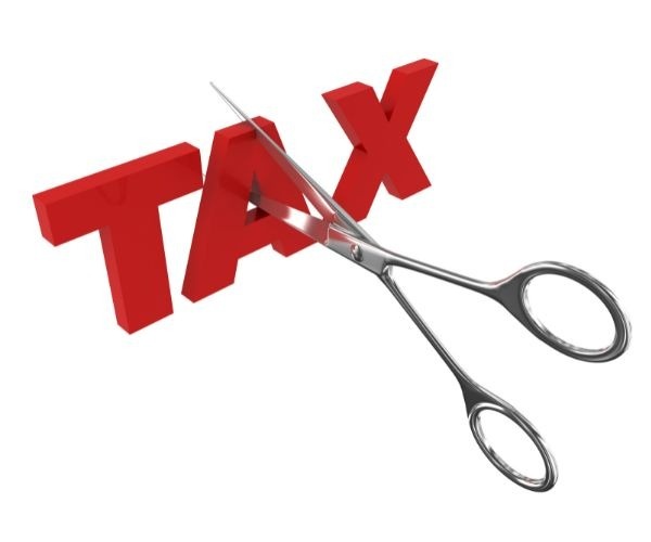 How the Sandwich Generation Can Reduce Taxes and Protect Multi-Generational Wealth