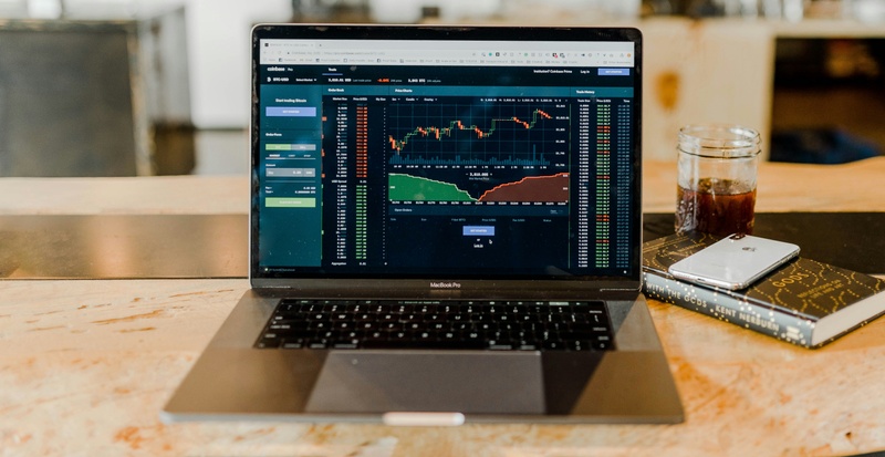 Stock Options vs RSUs in California | Smarter Equity Strategies for Startup Employees