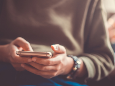 Consume Without Being Consumed: The Addiction of Smartphones