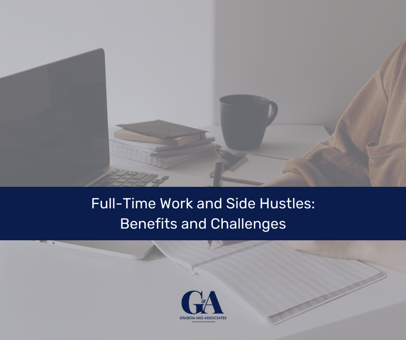 Full-Time Work and Side Hustles: Benefits and Challenges