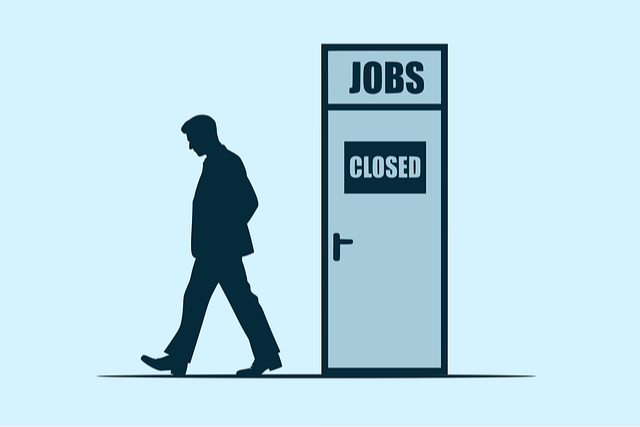 US Federal Shutdown Enters Sixth Day as Threat Of Layoffs Looms