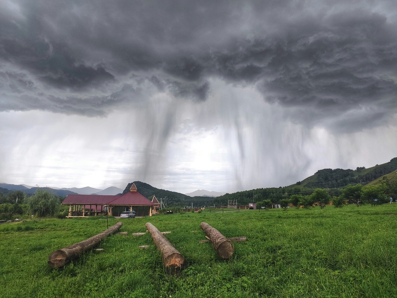Staying Safe During a Tornado