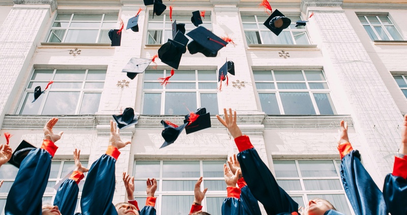 Financial Planning Tips for New College Graduates