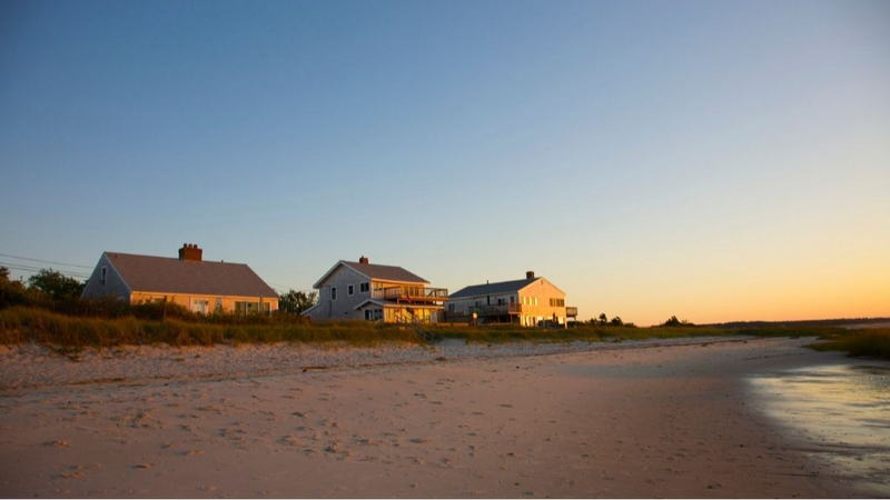 Is It Smarter to Buy or Rent a Second Home?