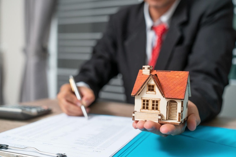 How to prepare for lower mortgage interest rates, according to experts
