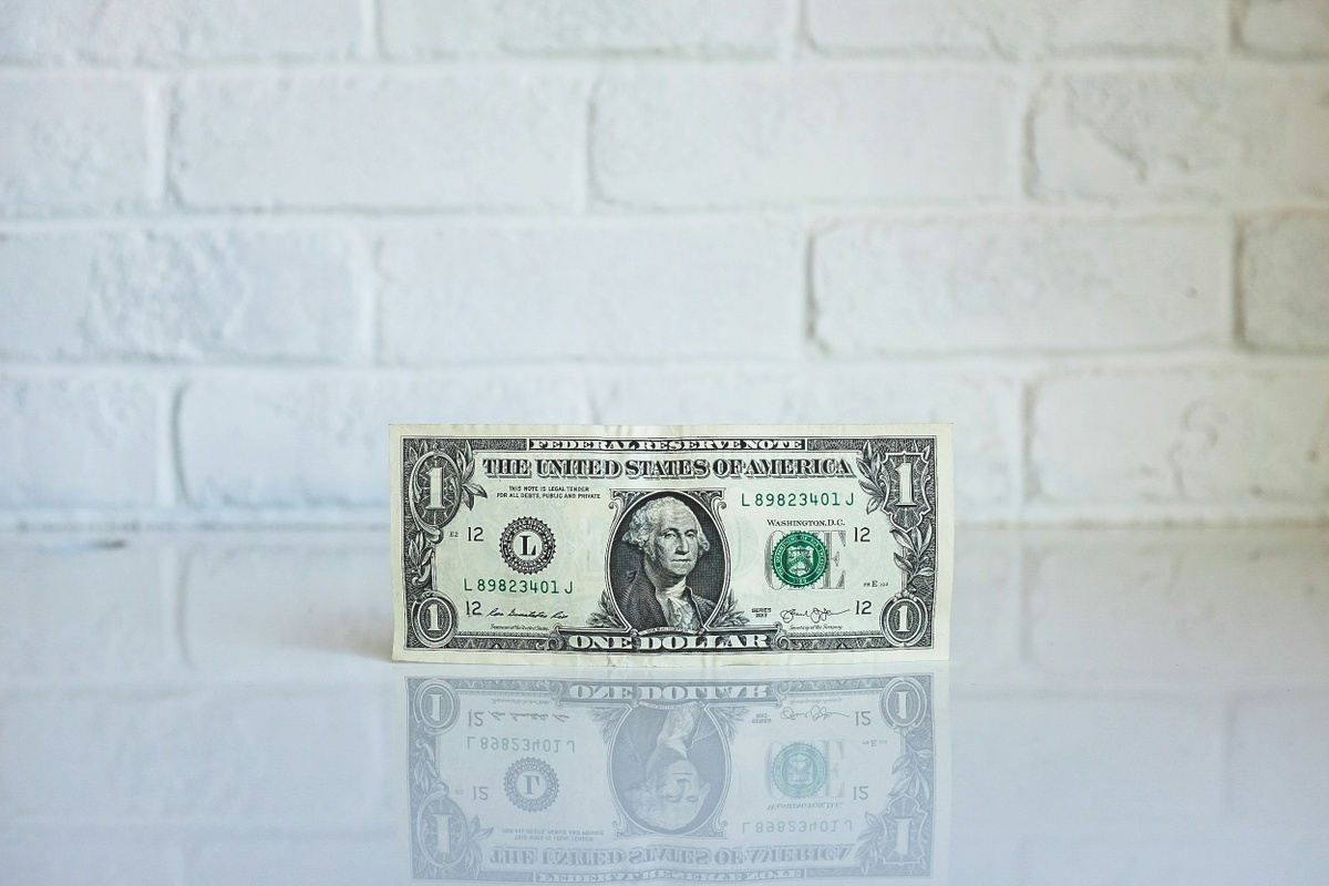 Fee-Only vs Fee-Based Financial Advisors: What's The Difference?
