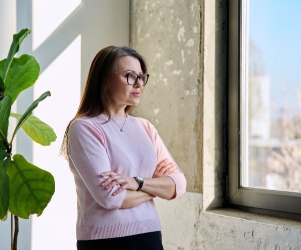 Micro Retirements: How Women in Midlife Are Redefining Rest, Purpose, and Work