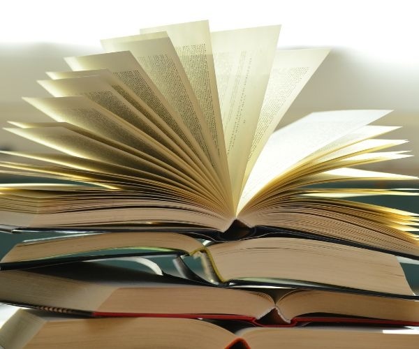 Reading List for the Thoughtful Leader: Books That Fuel Growth (and Great Conversations)