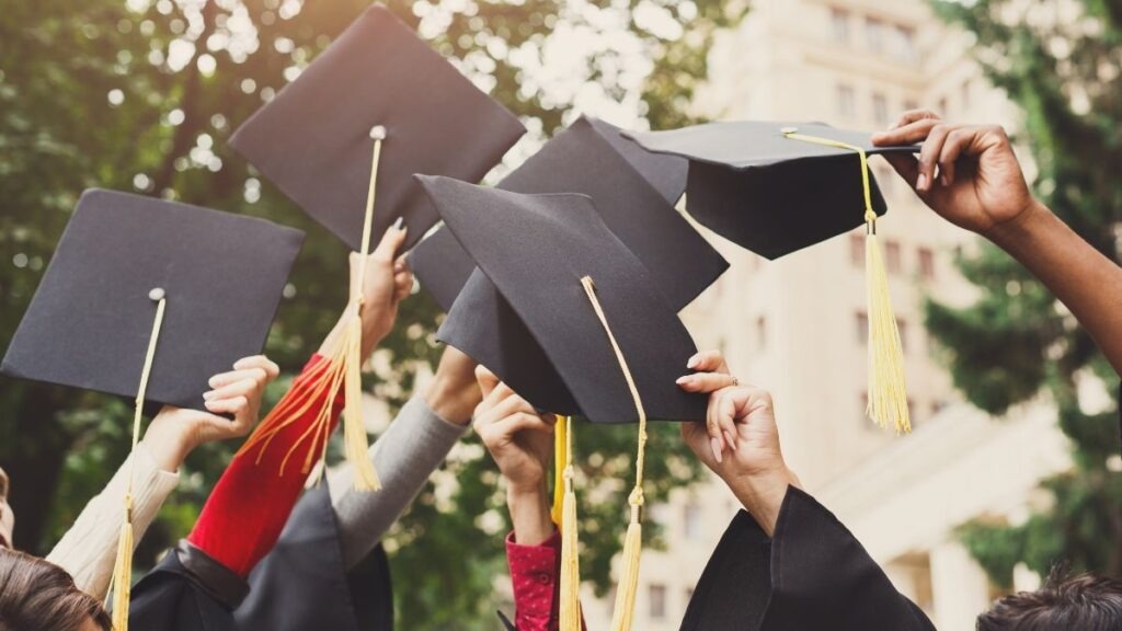 A Post-Graduation Guide To Launch Into Financial Independence