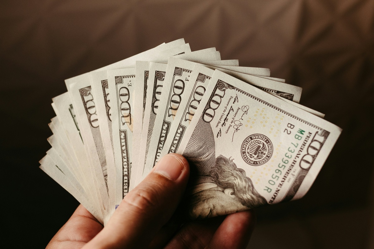 Behind the Plan: The Real Decisions Involved in Setting Up an Incentive Bonus Plan