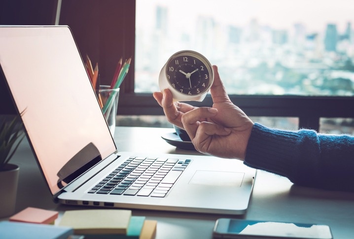 The Pros of investing early in your career