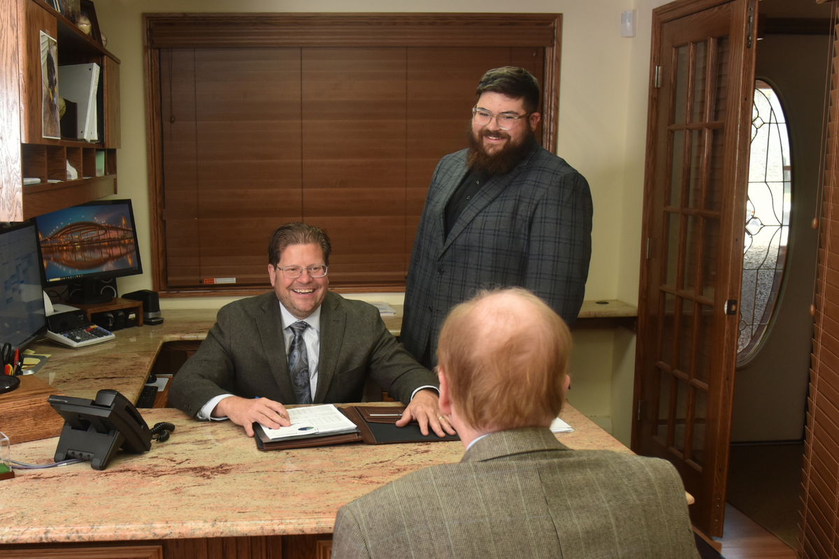 7 Smart Year-End Moves for a Better 2026 Tax Season