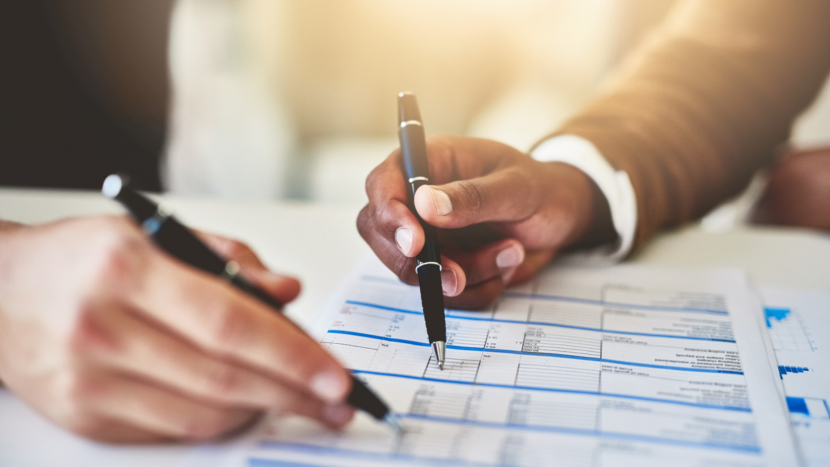How to Make Keeping Track of Your Finances Easy