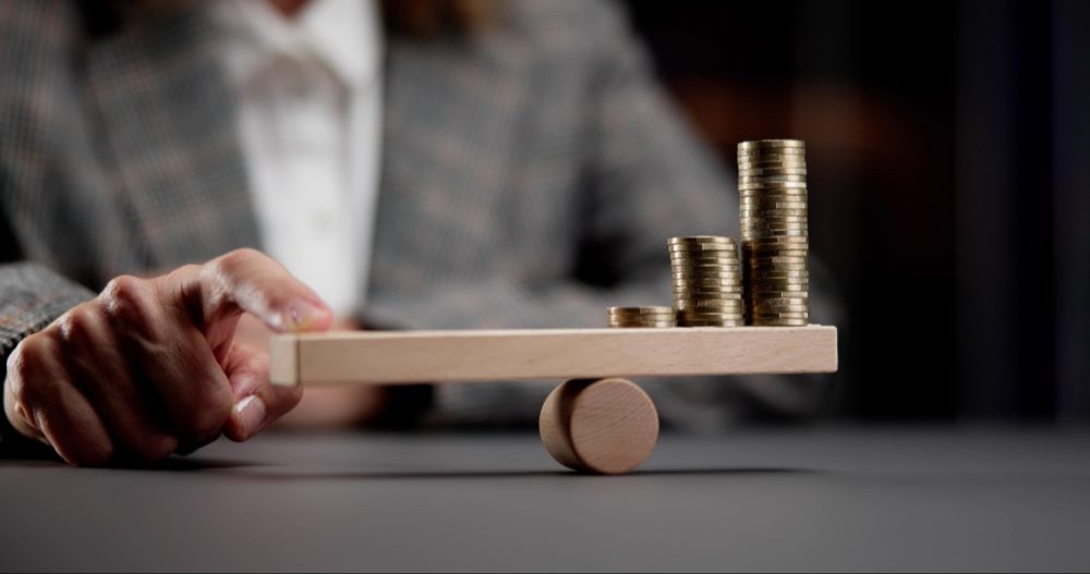 Exploring the Influence of Leverage on Private Investment Risk and Return