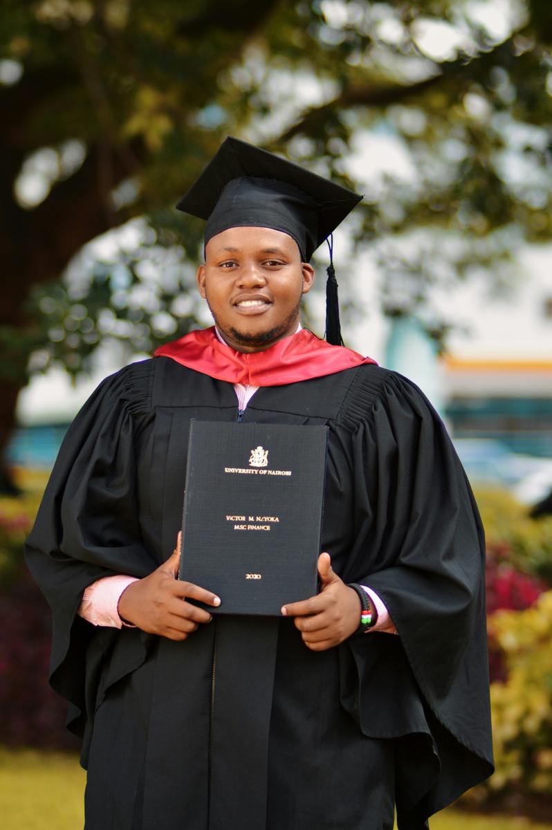 How to Graduate College Without Debt