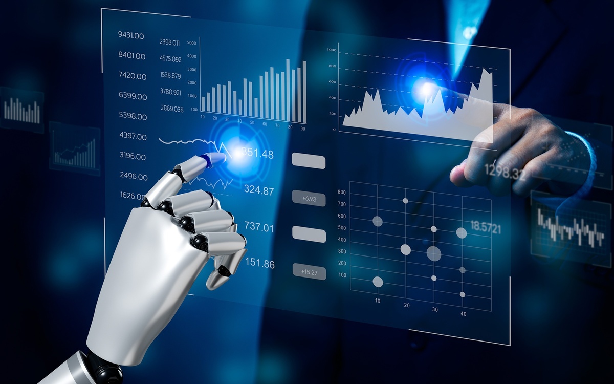Why Financial Advisors Are Still Essential in the Age of AI