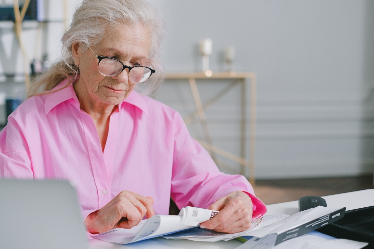 Health Insurance Options for Retirees Before Medicare Retirement Age