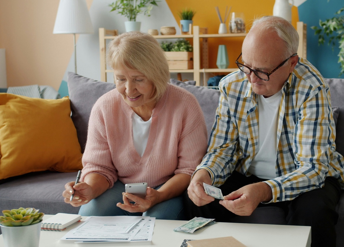 Annuities for Retirement Income: Pros, Cons, and How to Use Them