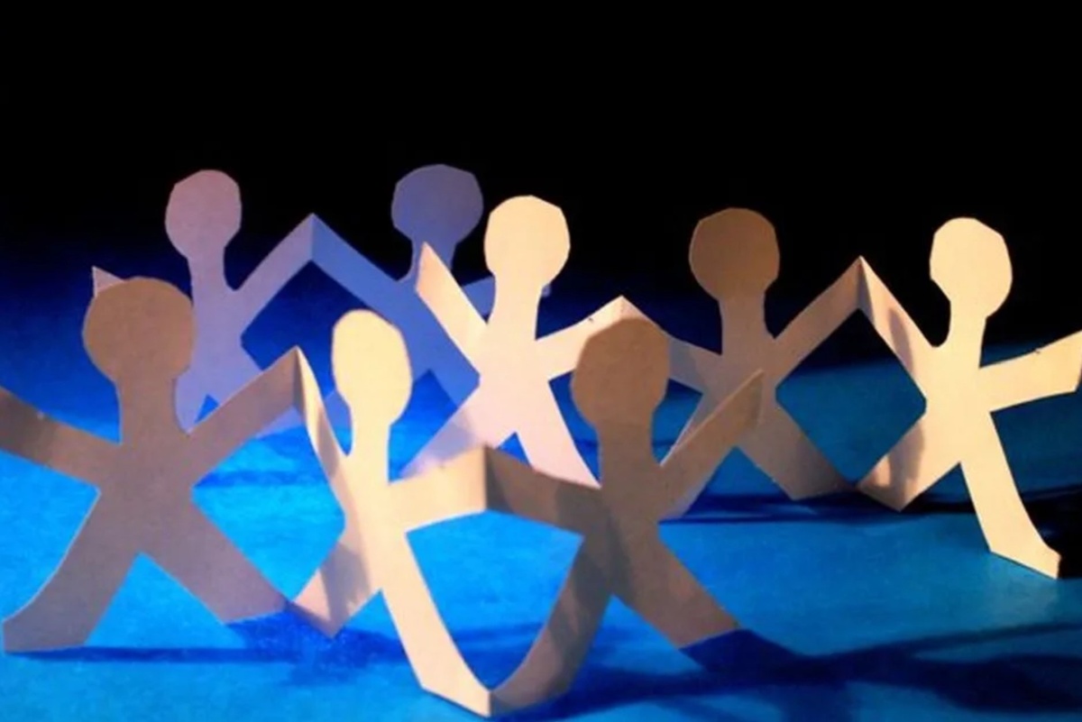 Team members out-earning solo advisers — and by a lot