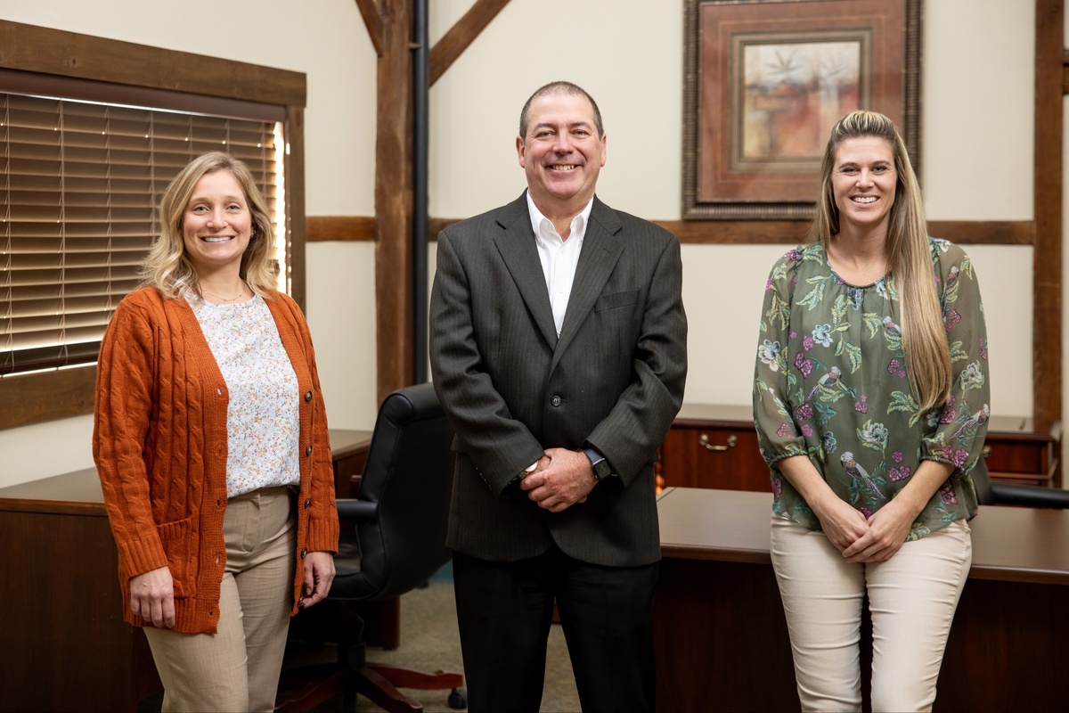 The Benefits of Working with a Financial Advisor