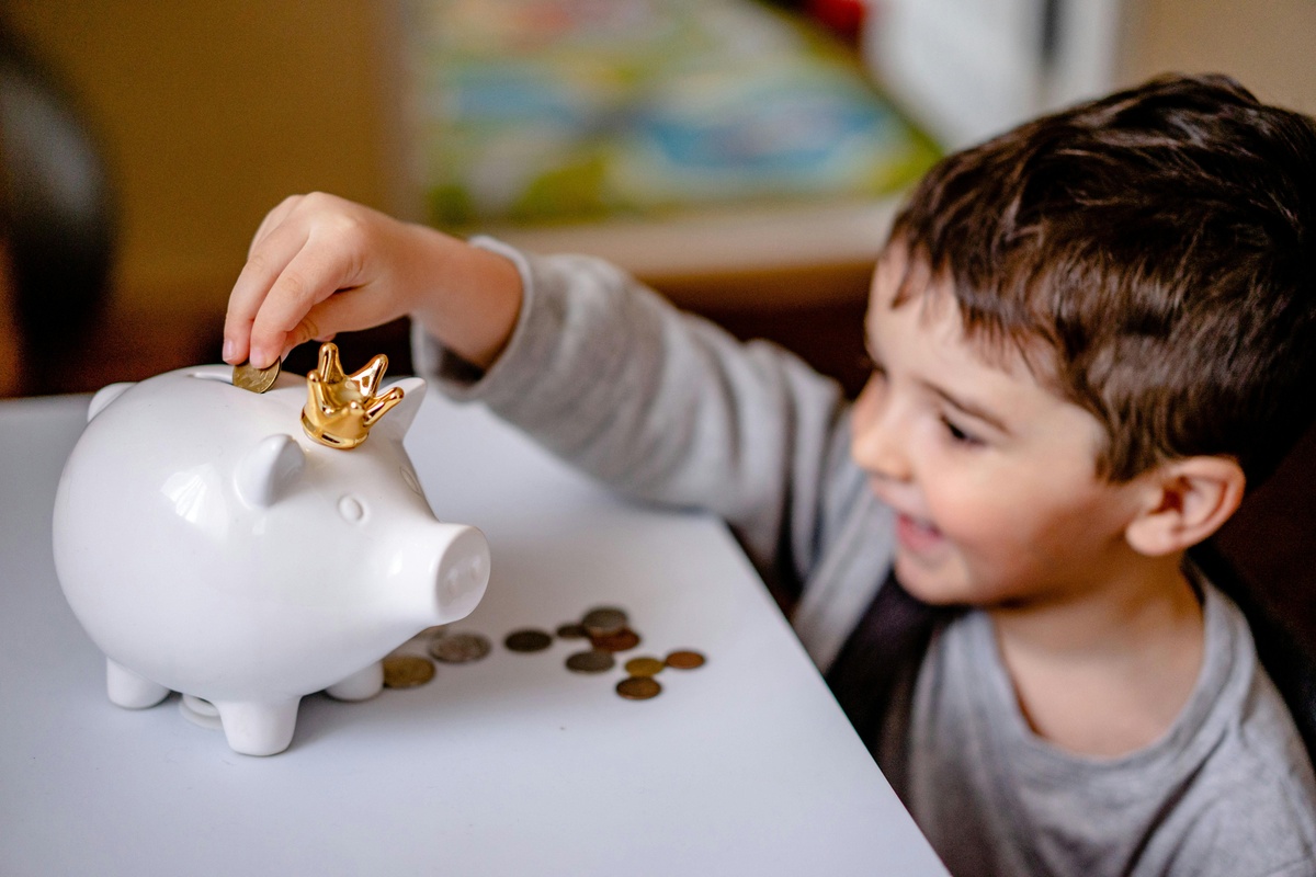 Build Financial Wisdom For Your Kids With These Simple Strategies