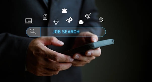 Job Hunting in Today’s Market: What Recent Graduates and Young Professionals Should Know