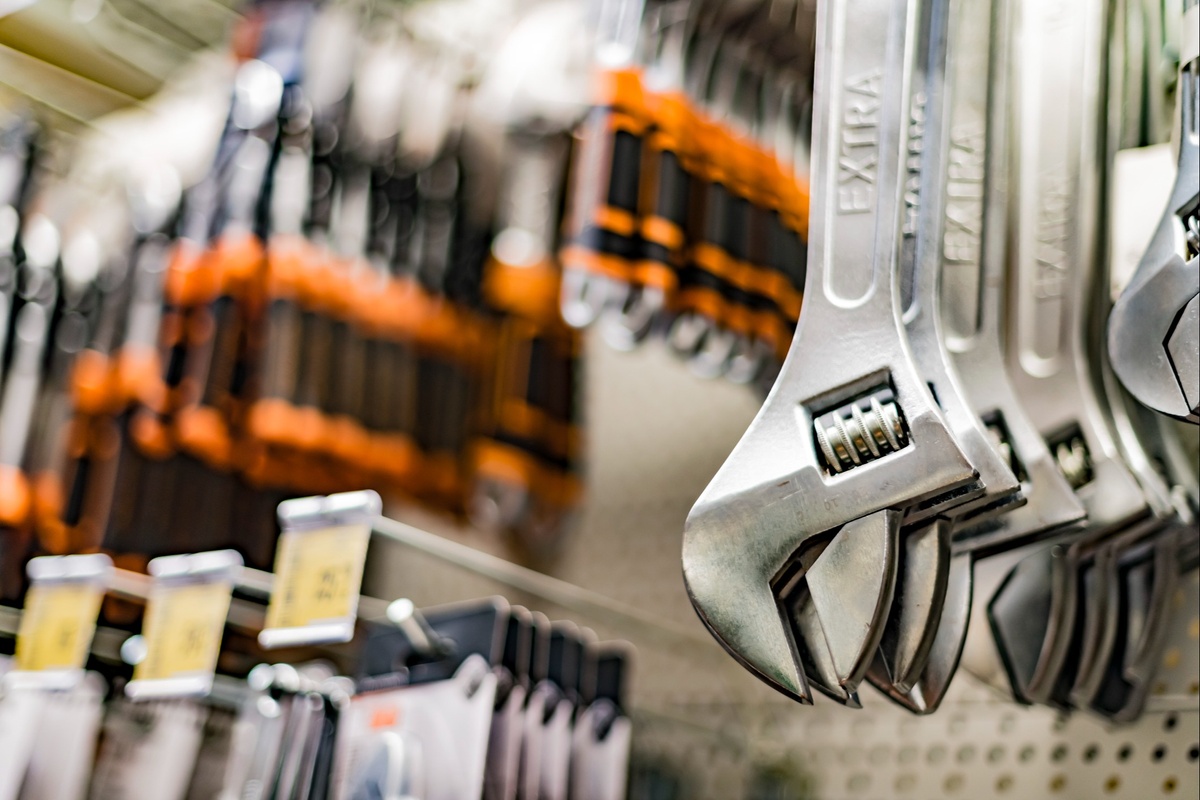 Hardware Store Business Insurance: Types and Coverage