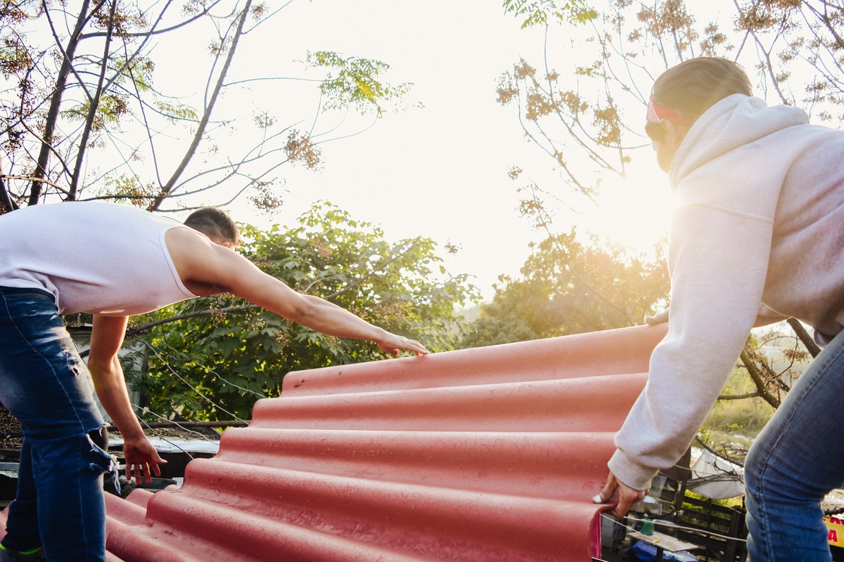 HELP A YOUNG PERSON USE SUMMER EARNINGS TO START A ROTH IRA