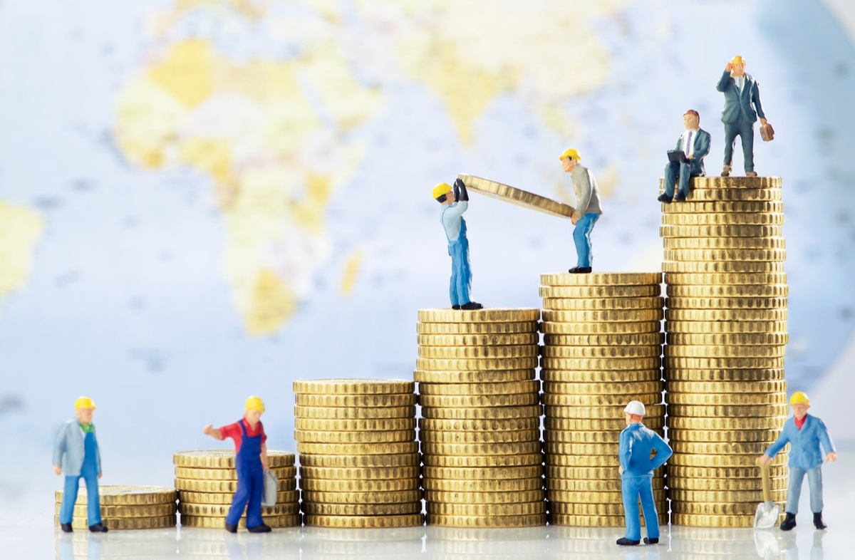 Money with Murphy: Time to Double Down on Large-Cap Winners?