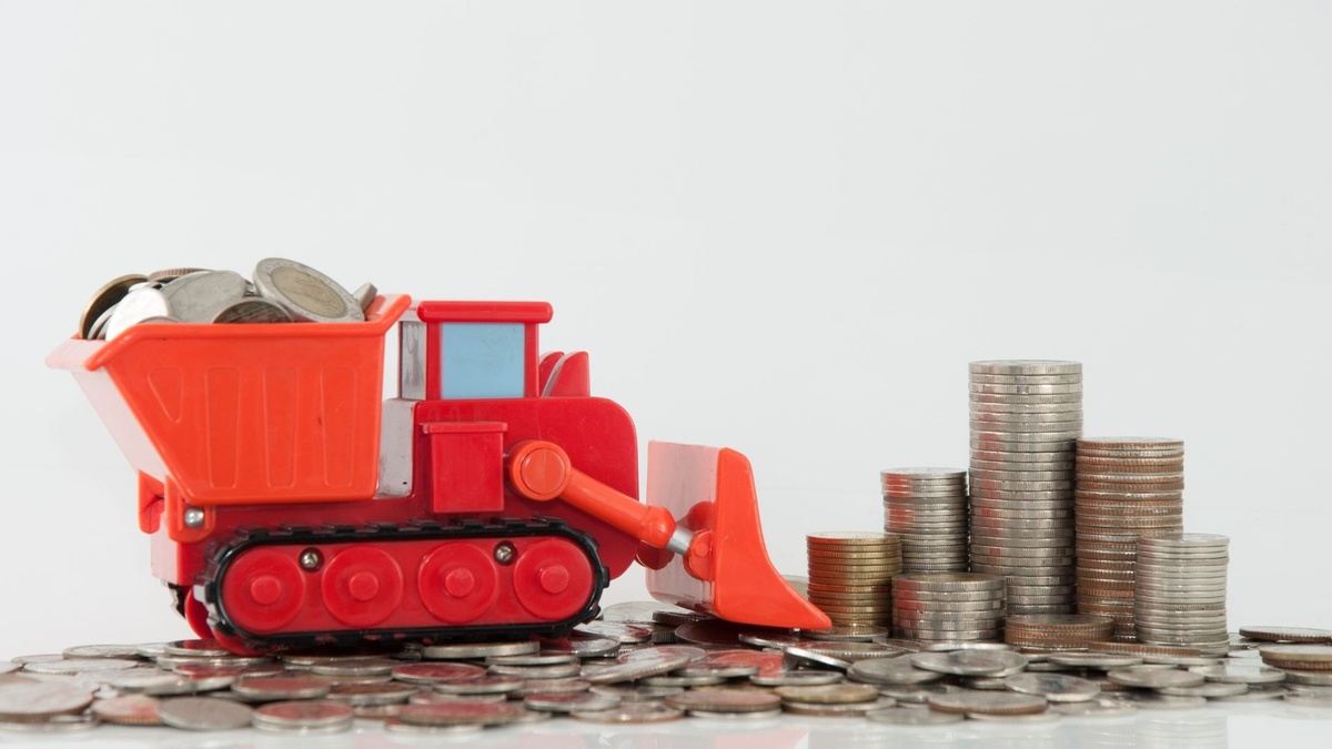 How Your Relationship With Money Changes Through Life