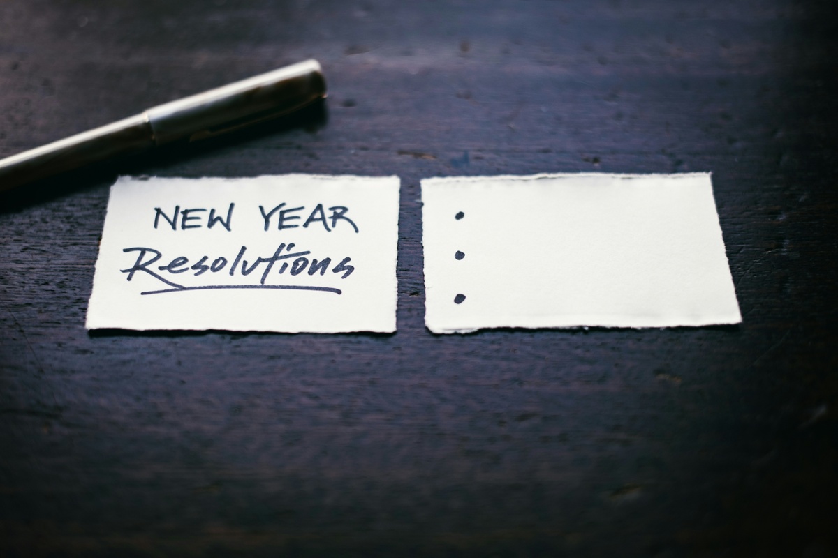 Financial Resolutions for a Wealthier Future: Smart Money Moves to Make This Year