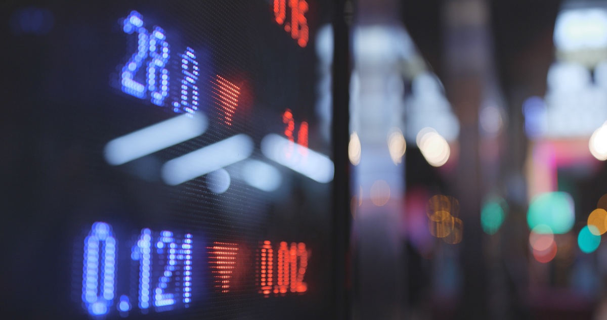 Market Turmoil Spurs Trading, but Staying Put Pays Off